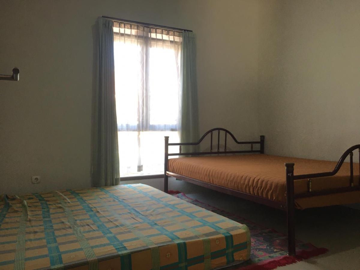 Dallil Putra Villa Lembang Kültér fotó