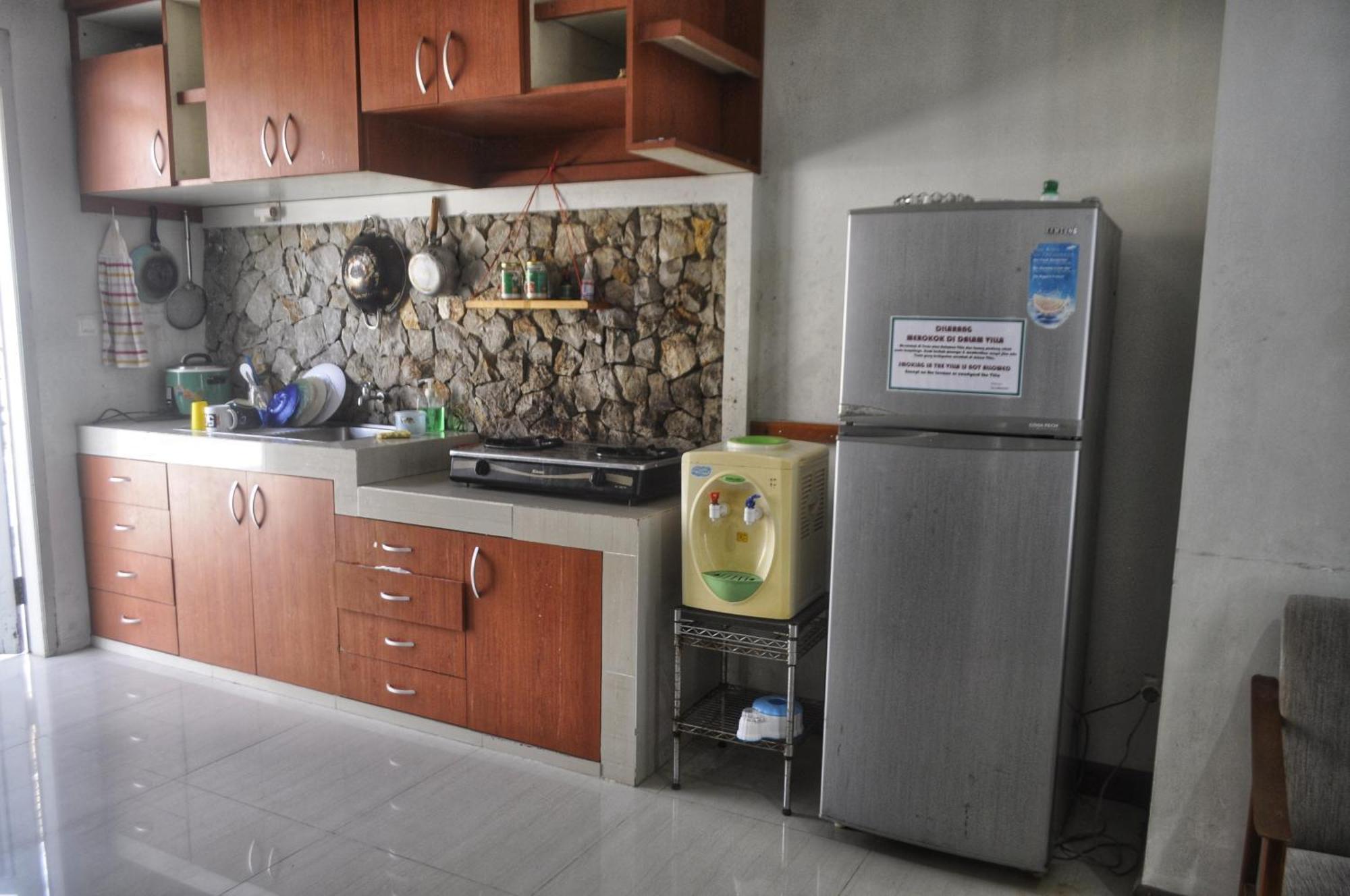 Dallil Putra Villa Lembang Kültér fotó